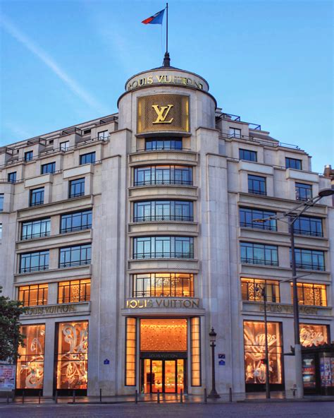 louis vuitton maison champs élysées paris франция|louis vuitton champs elysees news.